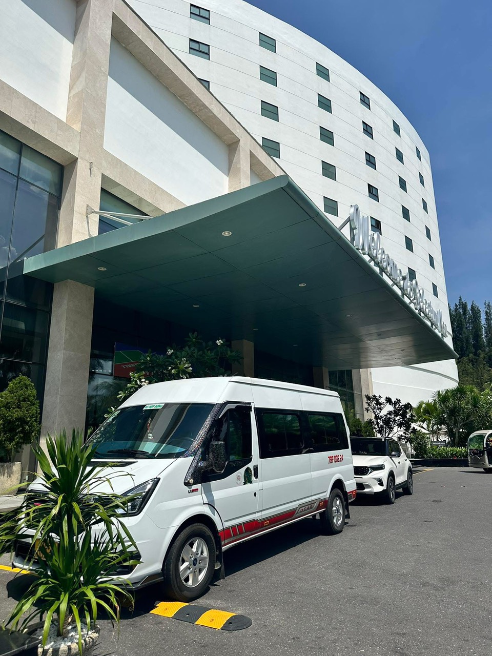 cho thue xe 16 chỗ ninh hòa